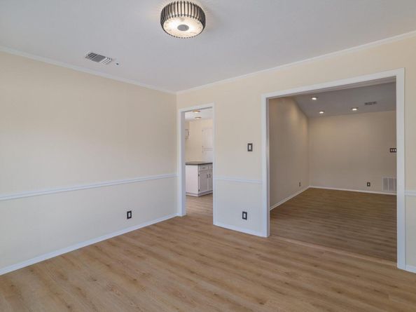 2605 Hilltop ST, Round Rock TX 78681