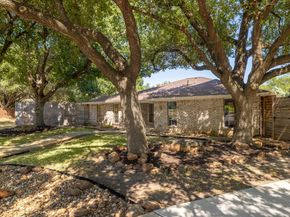 2605 Hilltop ST, Round Rock TX 78681