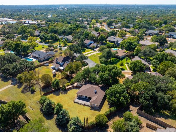 2605 Hilltop ST, Round Rock TX 78681