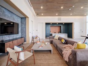 48 East Ave 2911, Austin TX 78701