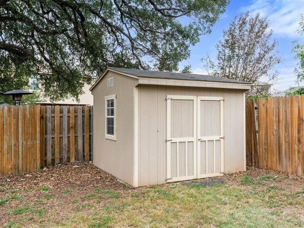 515 Westbury LN, Georgetown TX 78633