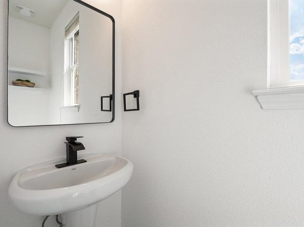 515 Westbury LN, Georgetown TX 78633