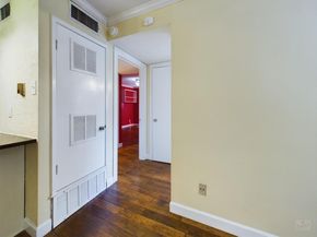803 W 28th ST 206, Austin TX 78705