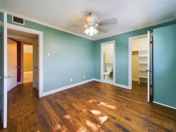 803 W 28th ST 206, Austin TX 78705