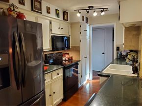 9411 Cedar Crest DR, Austin TX 78750