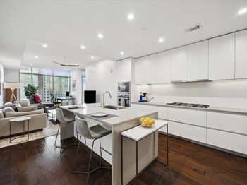 501 West Ave