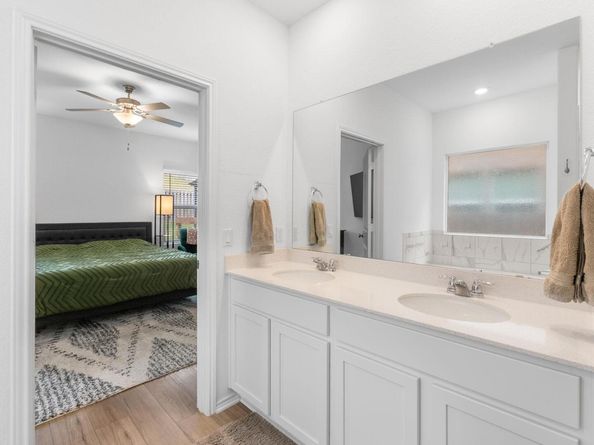 1240 Sweetspire ST, Leander TX 78641