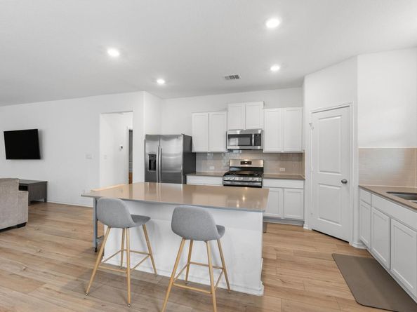 1240 Sweetspire ST, Leander TX 78641