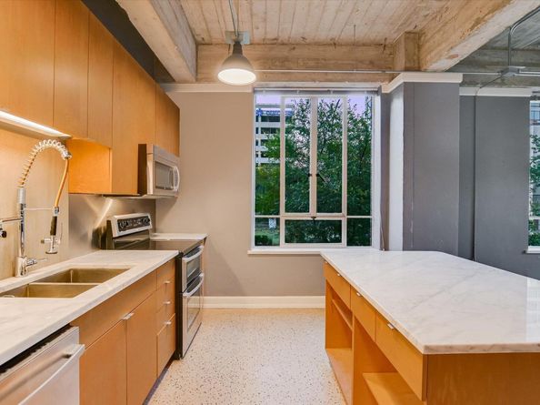 710 Colorado ST 2D, Austin TX 78701