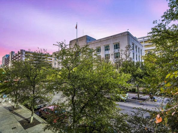 710 Colorado ST 2D, Austin TX 78701