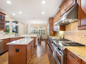 407 Bella Montagna CIR, Lakeway TX 78734