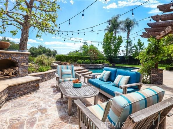 2 Lafayette Lane, Laguna Hills CA 92679
