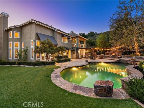 2 Lafayette Lane, Laguna Hills CA 92679