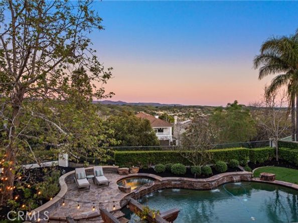 2 Lafayette Lane, Laguna Hills CA 92679