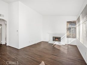 19431 Rue De Valore, Lake Forest (el Toro) CA 92610