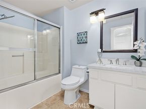 19431 Rue De Valore, Lake Forest (el Toro) CA 92610