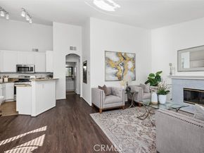 19431 Rue De Valore, Lake Forest (el Toro) CA 92610