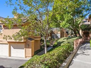 19431 Rue De Valore, Lake Forest (el Toro) CA 92610