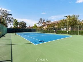 19431 Rue De Valore, Lake Forest (el Toro) CA 92610