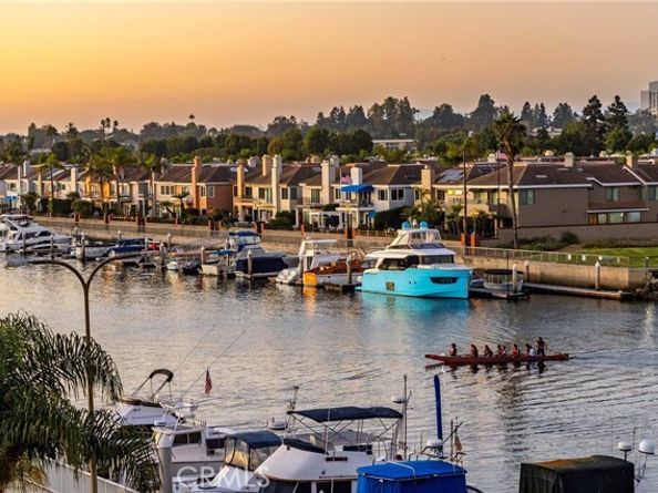 5327 Marina Pacifica Drive Key 19, Long Beach CA 90803