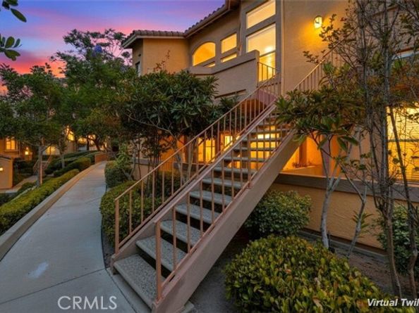 19431 Rue De Valore 22L, Lake Forest (el Toro) CA 92610