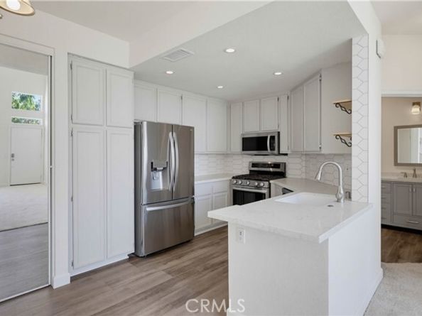 19431 Rue De Valore 22L, Lake Forest (el Toro) CA 92610