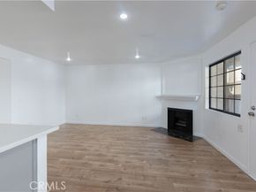 15946 Vanowen Street 103, Van Nuys (los Angeles) CA 91406