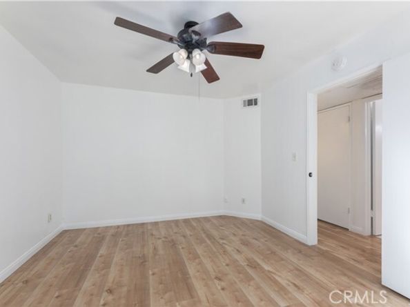 15946 Vanowen Street 103, Van Nuys (los Angeles) CA 91406