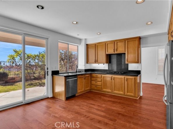 32 Salinas, Lake Forest (el Toro) CA 92610