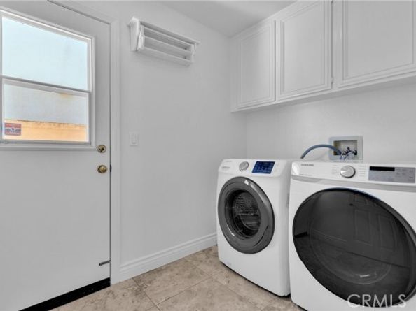 32 Salinas, Lake Forest (el Toro) CA 92610