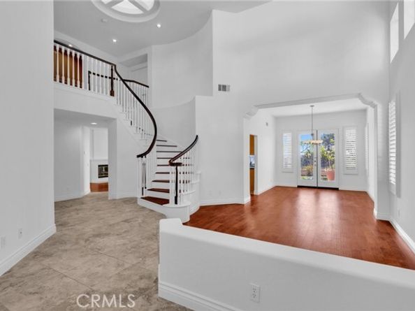 32 Salinas, Lake Forest (el Toro) CA 92610