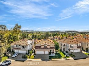 32 Salinas, Lake Forest (el Toro) CA 92610