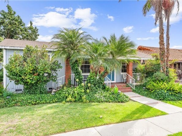 9488 Foster Rd., Bellflower CA 90706