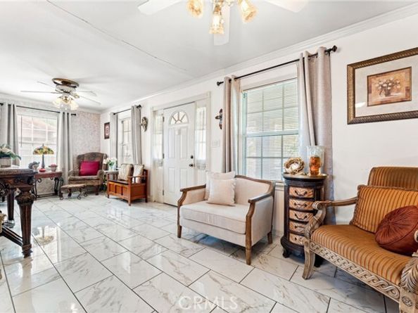 9488 Foster Rd., Bellflower CA 90706
