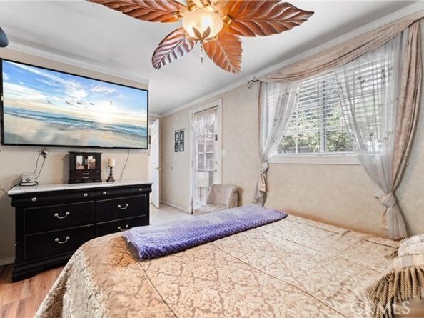 9488 Foster Rd., Bellflower CA 90706