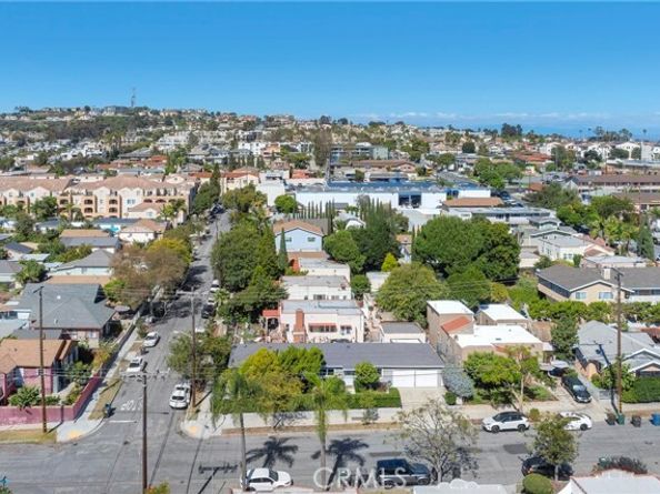 2701 E 17th Street, Long Beach CA 90804