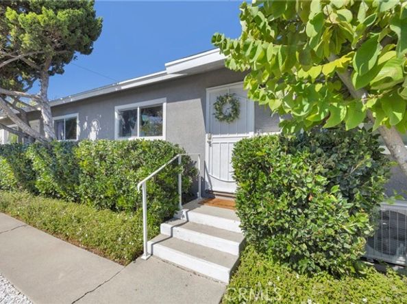 2701 E 17th Street, Long Beach CA 90804