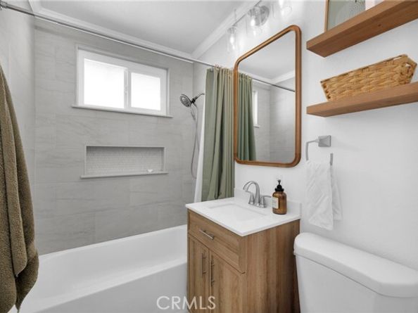 2701 E 17th Street, Long Beach CA 90804