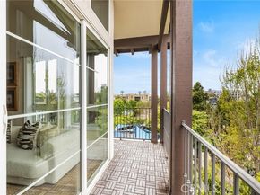 13031 Villosa Place 437, Los Angeles CA 90094