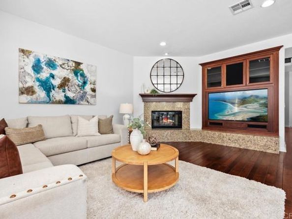 6777 Lonicera, Carlsbad CA 92011