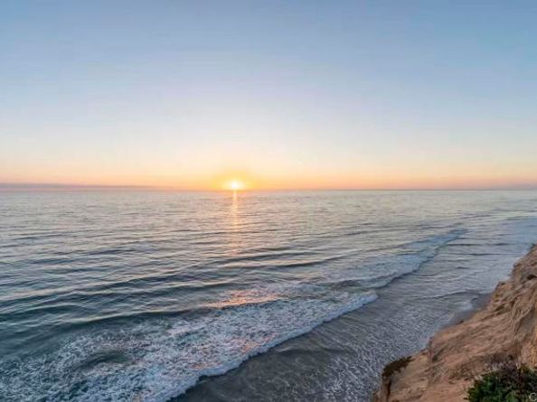 498 Neptune, Encinitas CA 92024