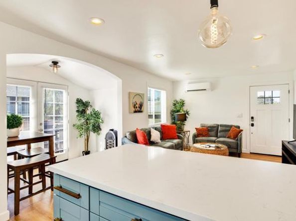 376 Acacia Drive, Carlsbad CA 92008