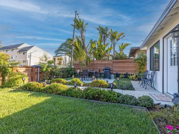 376 Acacia Drive, Carlsbad CA 92008