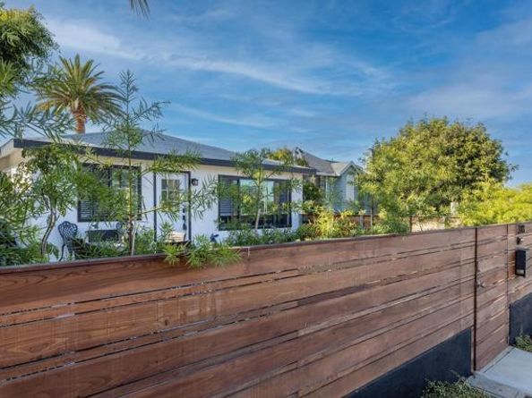 376 Acacia Drive, Carlsbad CA 92008
