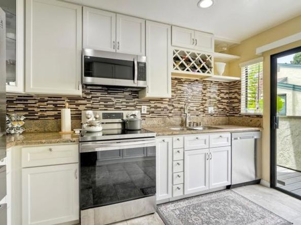 3304 Caminito Eastbluff 143, La Jolla (san Diego) CA 92037