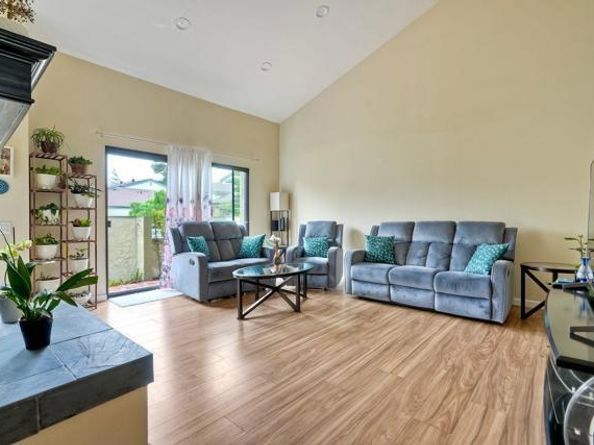 3304 Caminito Eastbluff 143, La Jolla (san Diego) CA 92037