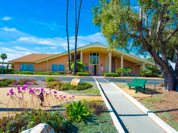 3621 Vista Campana 11, Oceanside CA 92057