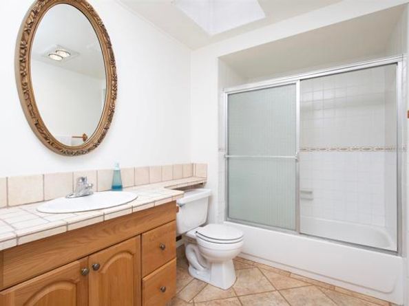 3621 Vista Campana 11, Oceanside CA 92057