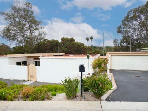 3621 Vista Campana 11, Oceanside CA 92057