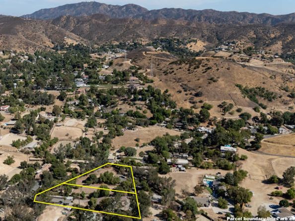 10400 Mcbroom Street, Sunland (los Angeles) CA 91040